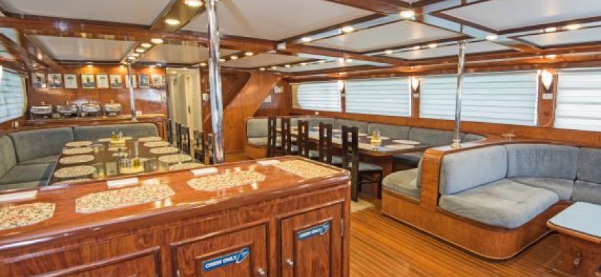 3927_blue_horizon_dining_area_2_lo_res